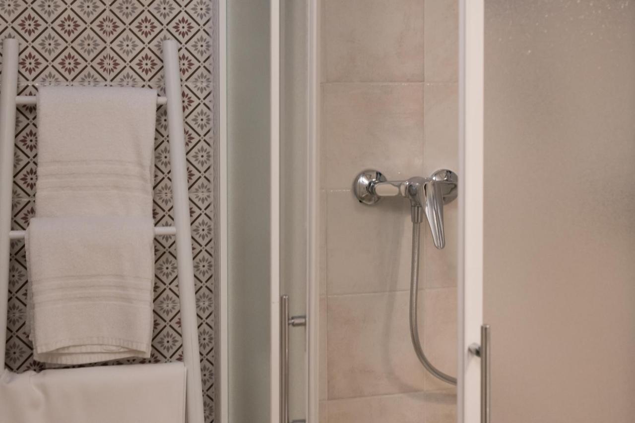 Ingarda Rooms Cavalcaselle Ngoại thất bức ảnh