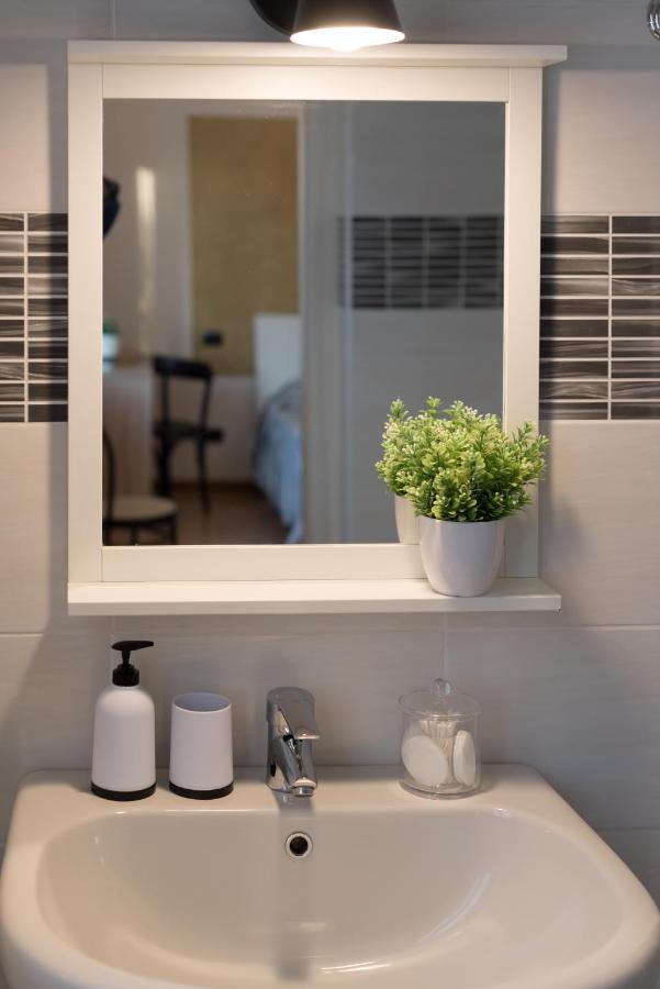 Ingarda Rooms Cavalcaselle Ngoại thất bức ảnh